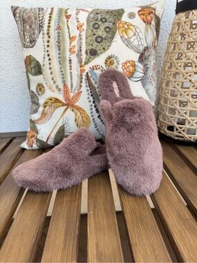Eberjey Plush Slide Slippers